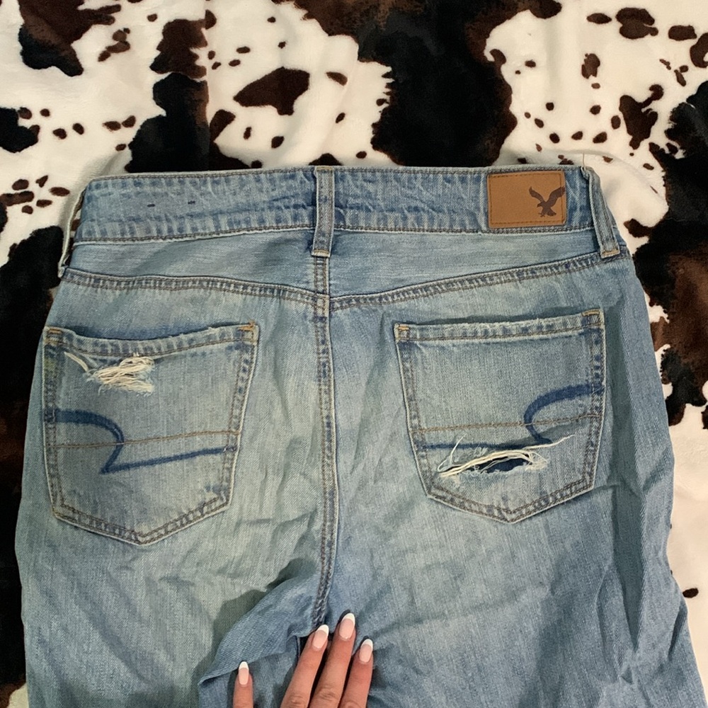 American Eagle Outfitters Blue Distressed Vintage Jeans size 0 good condition